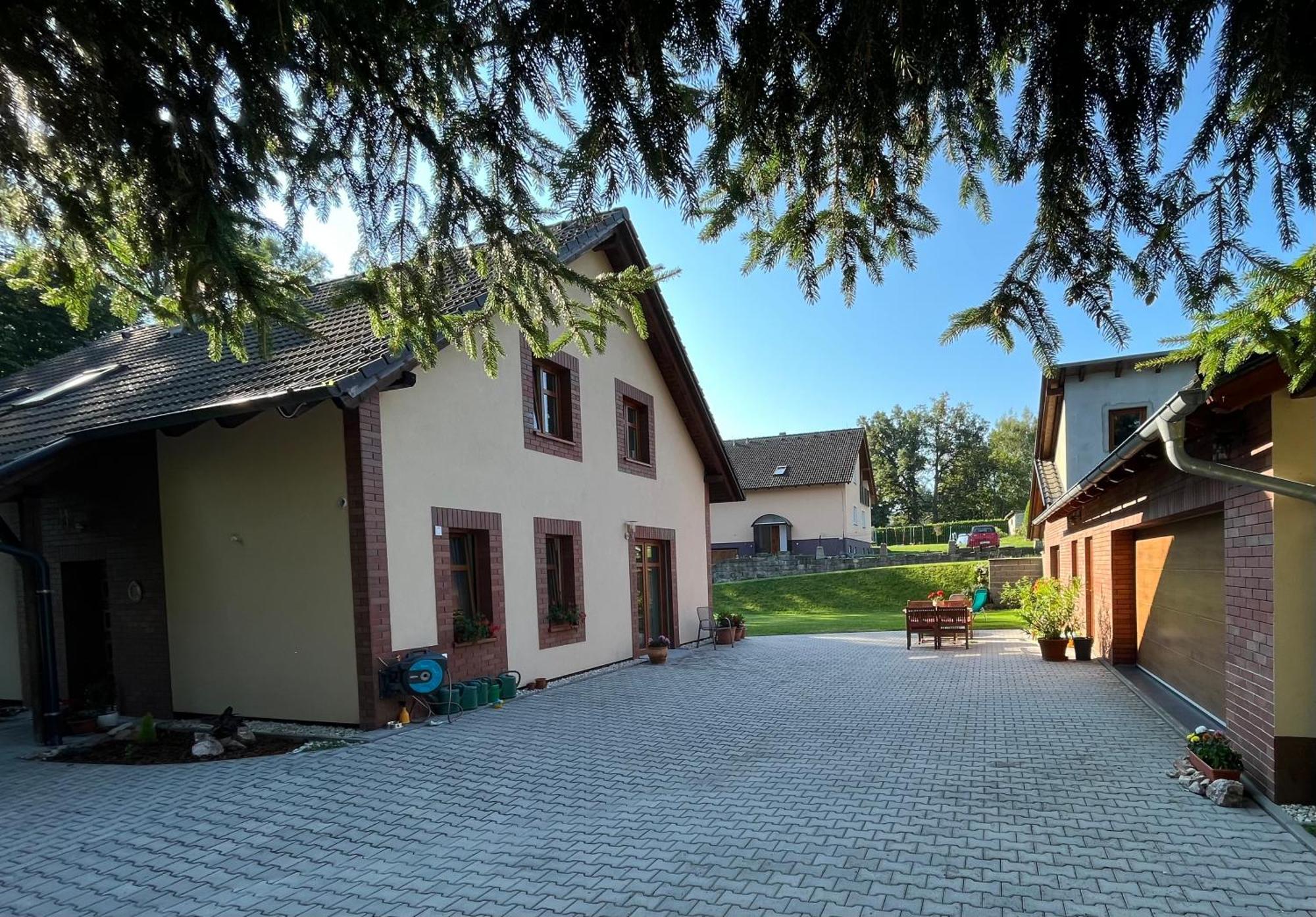 Apartman Pisarovka Lesna  Luaran gambar
